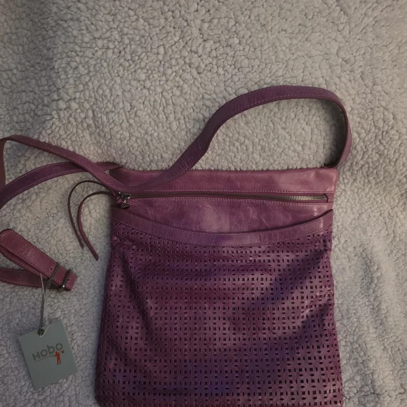 Hobo International Liza Purple Leather Crossbody Bag - Picture 2 of 12